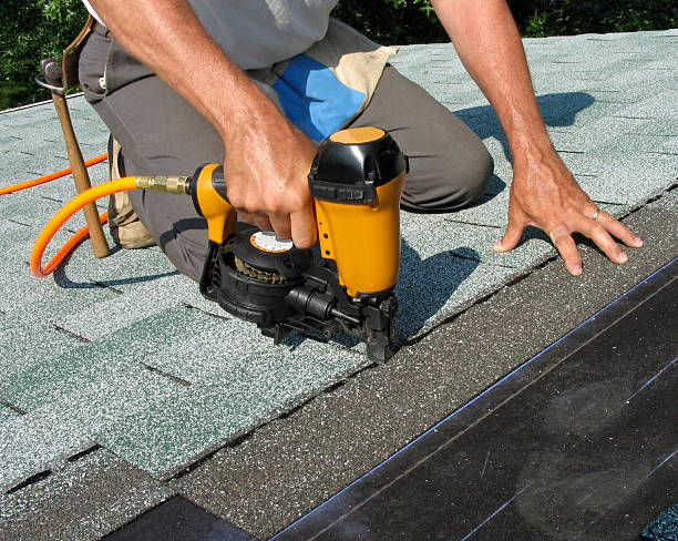 Best Roofing Contractors for Homes  in Winterville, NC